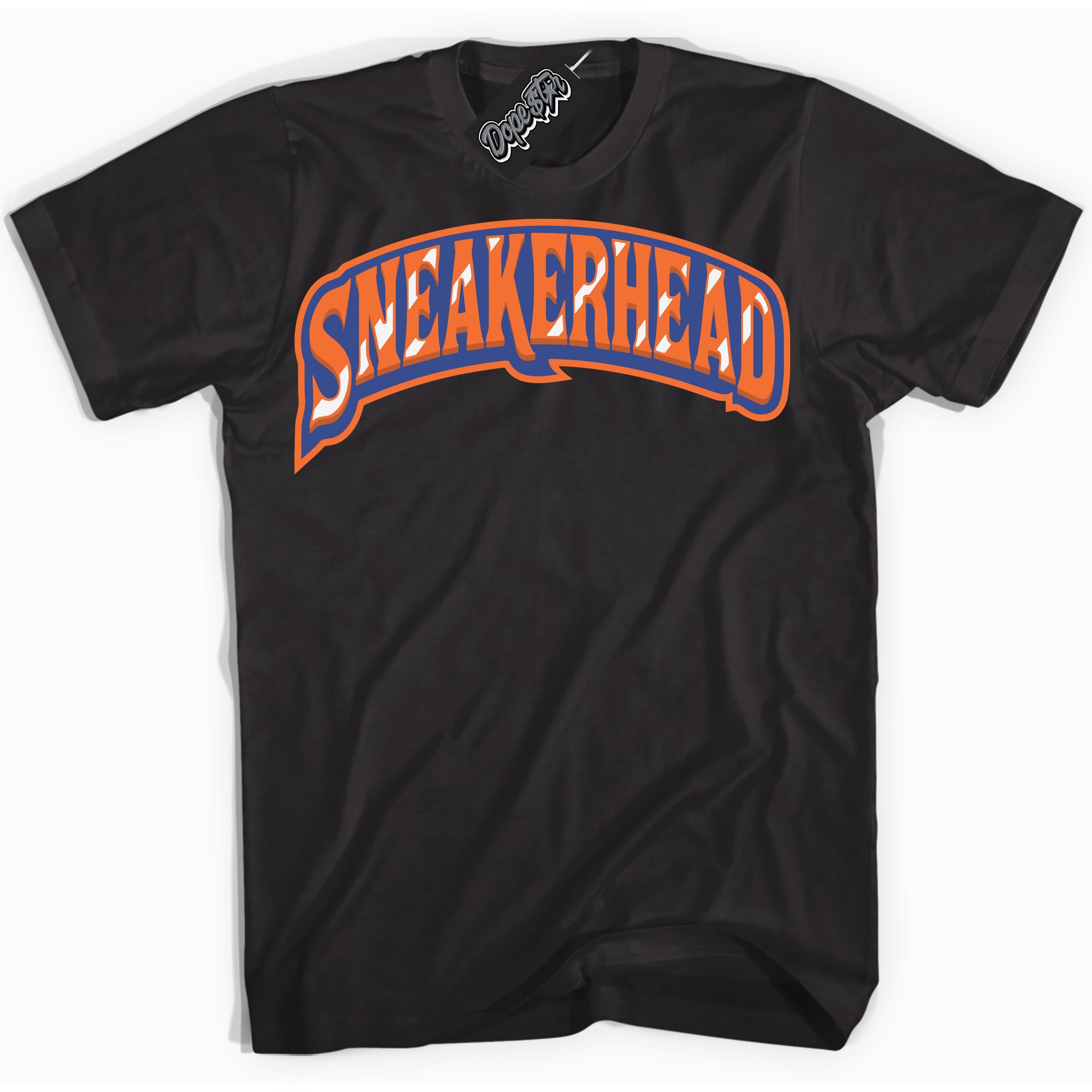 Cool Black Shirt with “ Sneakerhead ” design that perfectly matches Low Knicks.
