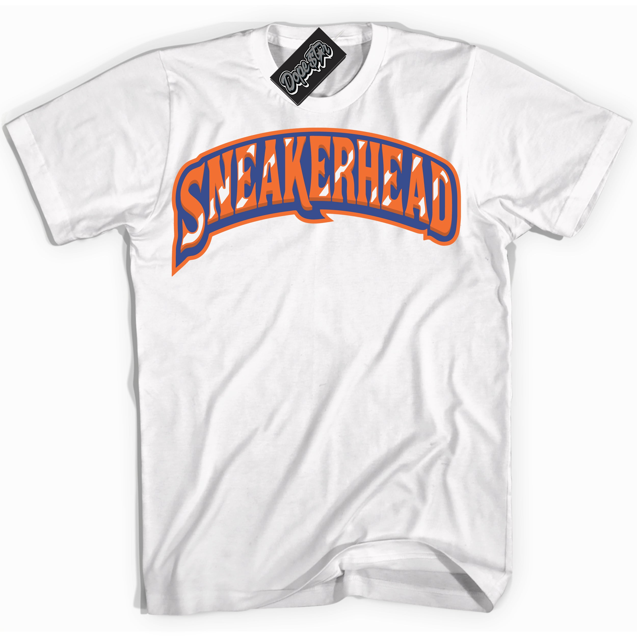 Cool White Shirt with “ Sneakerhead ” design that perfectly matches Low Knicks.
