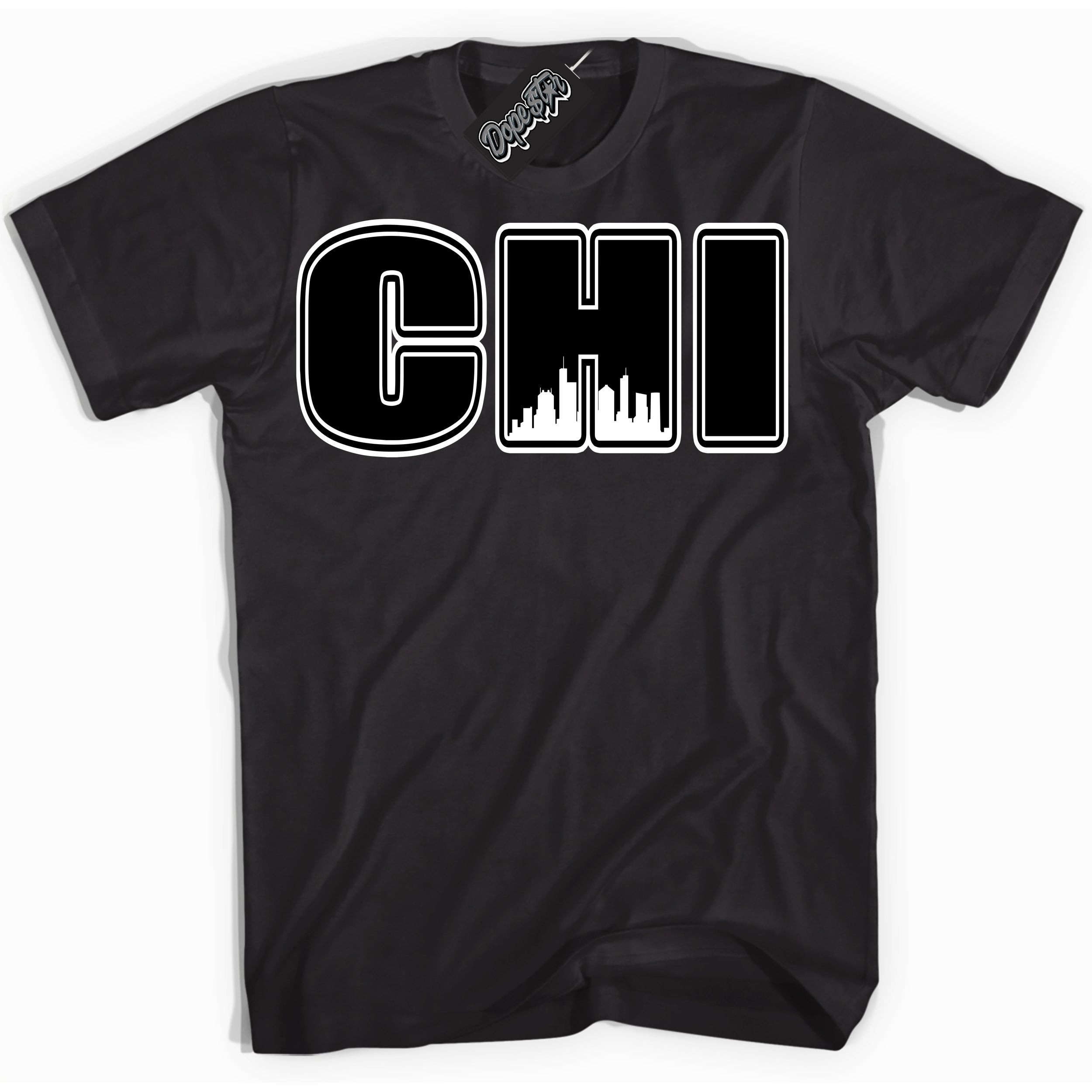 Cool Black Shirt with “Chicago” design that perfectly matches Suede Panda Dunk.