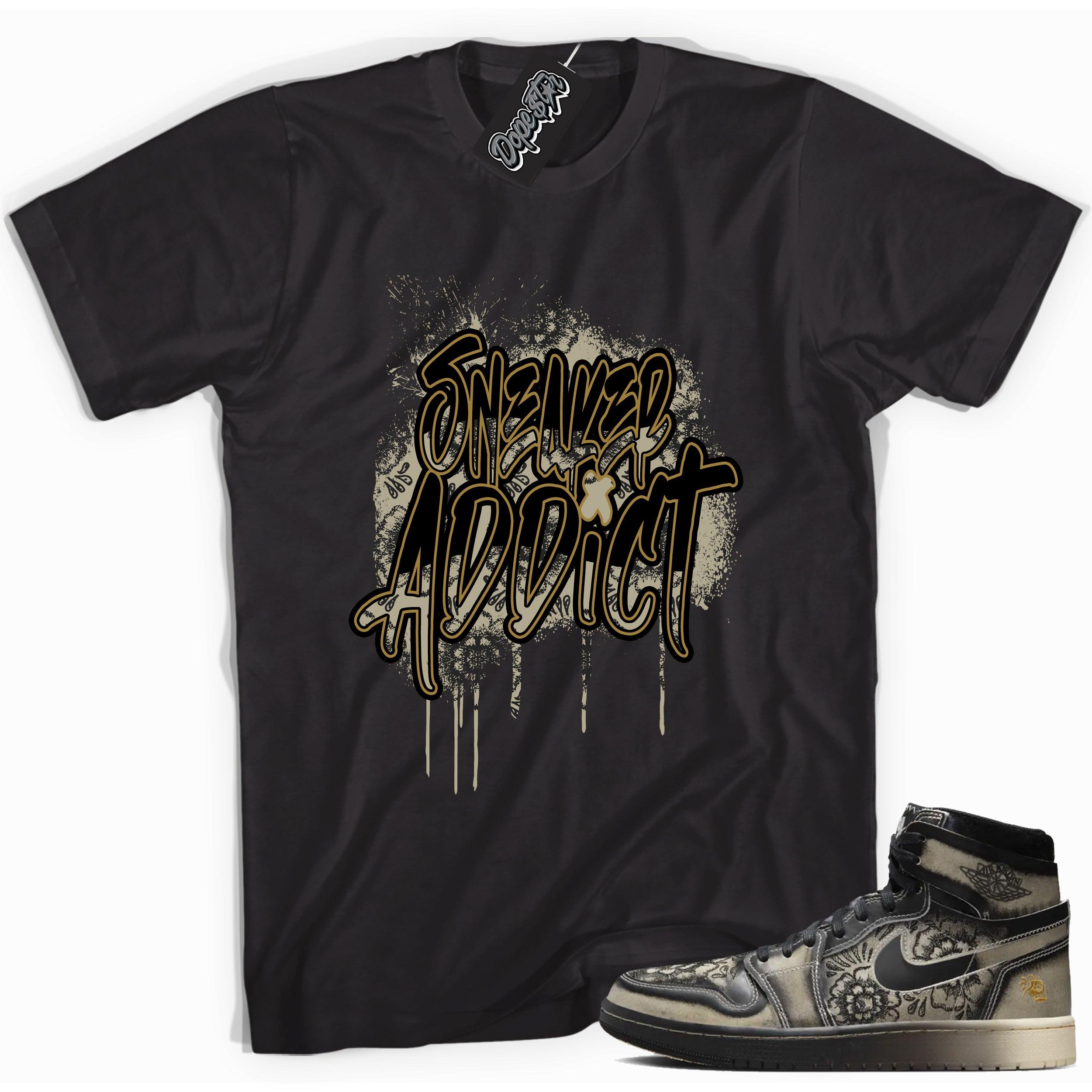 Cool Black graphic tee with “ Sneaker Addict ” print, that perfectly matches Air Jordan 1 High Zoom Comfort 2 Dia de Black and Pale Ivory sneakers 