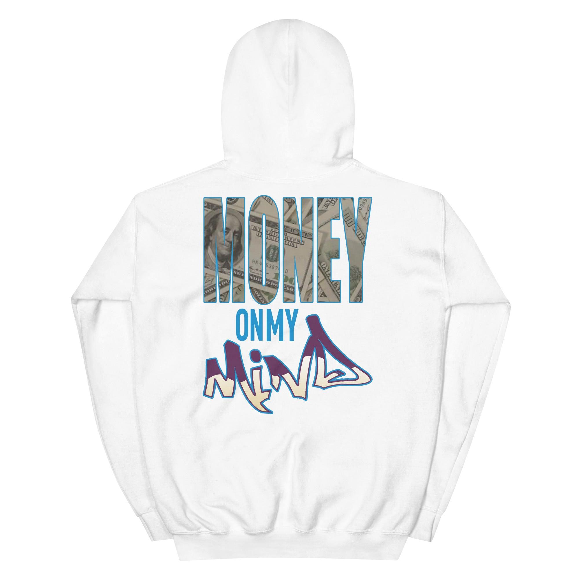 White Money On My Mind Hoodie Nike Dunk Low Undefeated 5 On It Dunk vs AF1 photo